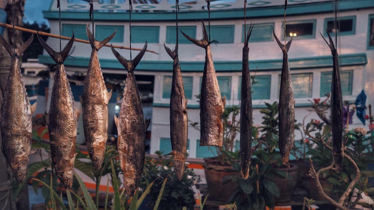 Rub Lom Chom Klong Homestay Чумфон Екстериор снимка